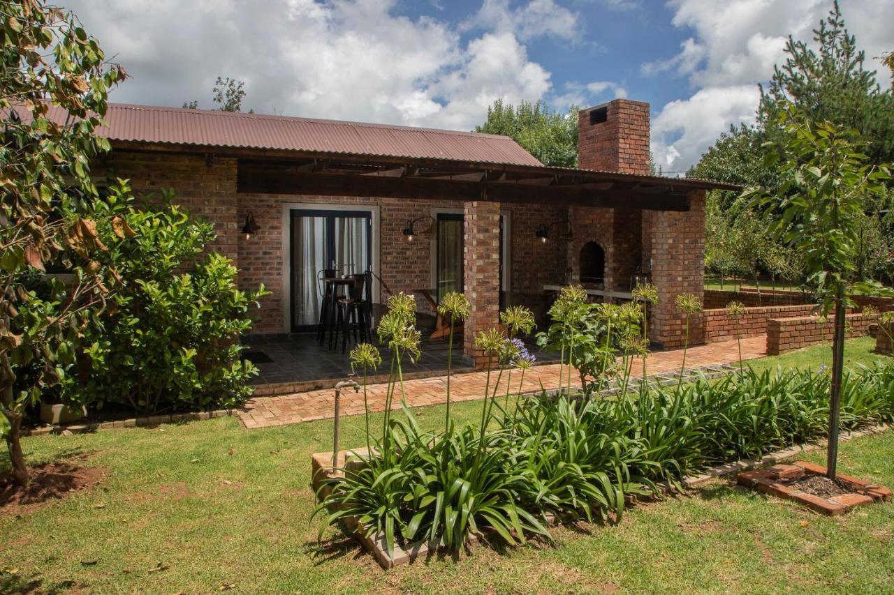 Tarry-Stone Cottages Dullstroom Exterior foto